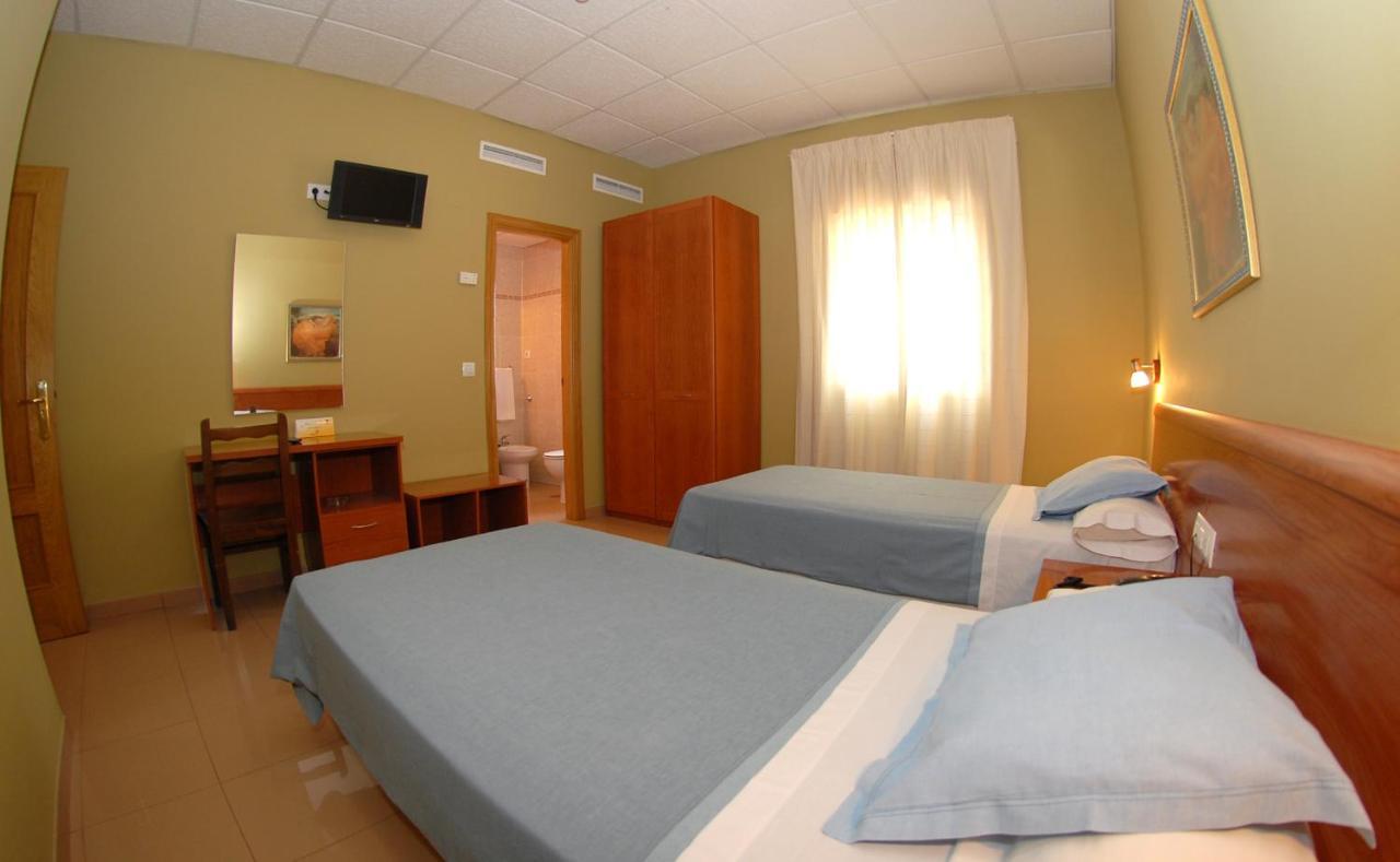 Hotel Dora Plasencia Ngoại thất bức ảnh