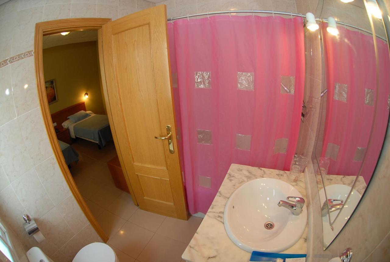 Hotel Dora Plasencia Ngoại thất bức ảnh