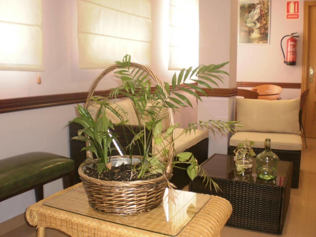 Hotel Dora Plasencia Ngoại thất bức ảnh