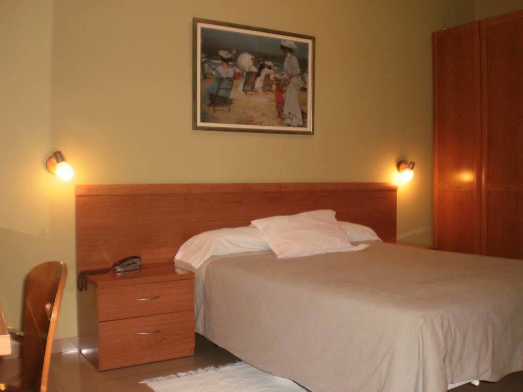 Hotel Dora Plasencia Ngoại thất bức ảnh
